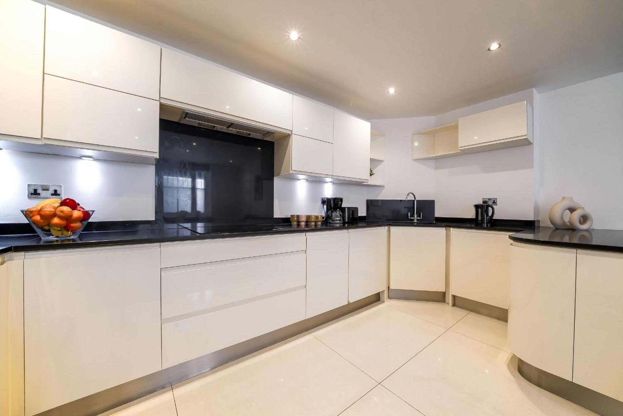 Notting Hill & Hyde Park - 2Br - Cityapartmentstay Londres Exterior foto